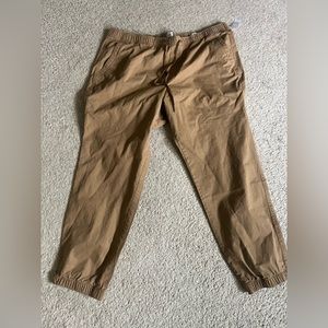 Gap Men’s XXL khaki joggers